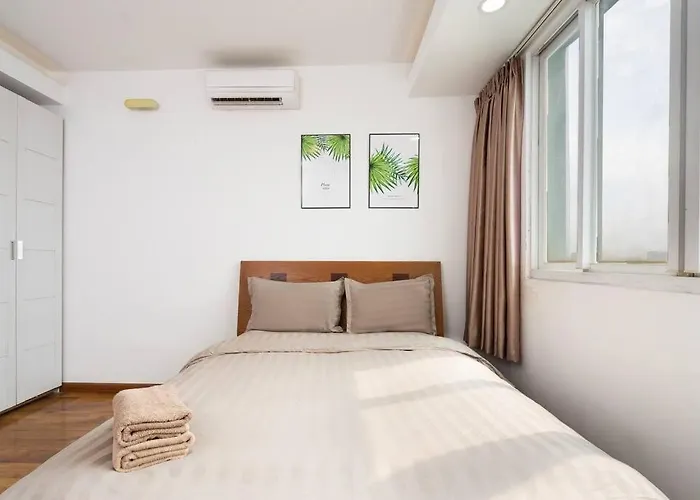 Spacious 2 Bedroom At City Center 1St District