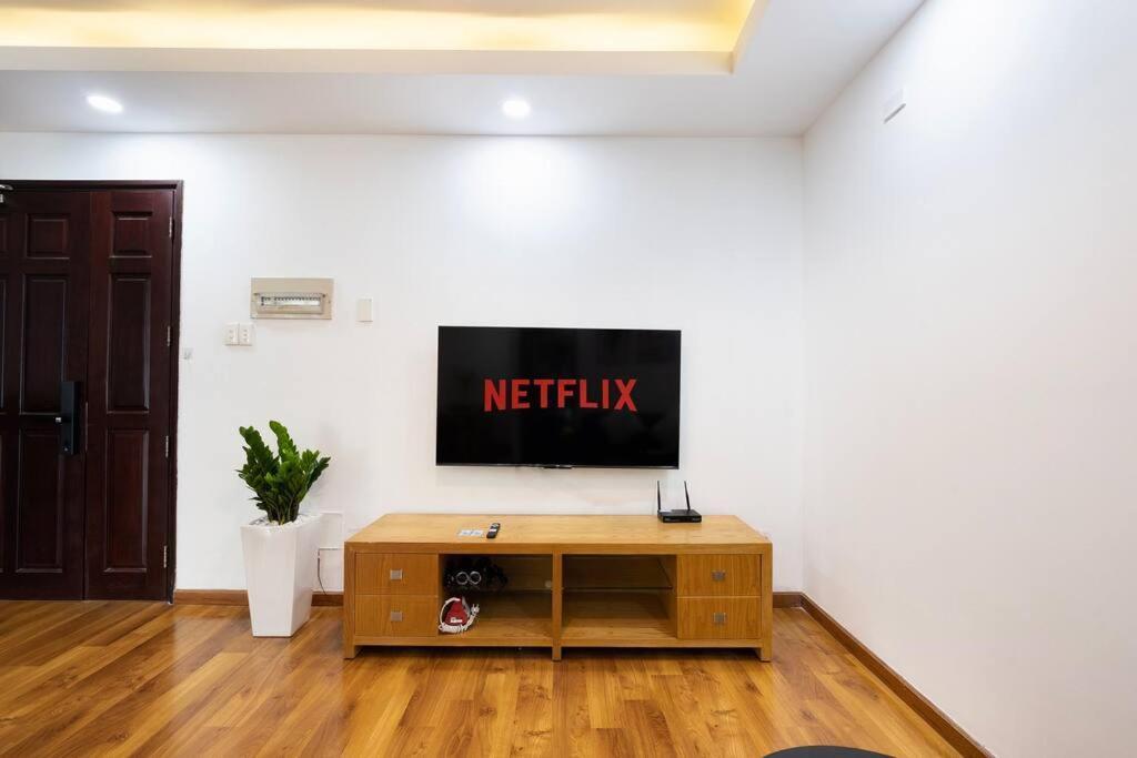 Spacious 2 Bedroom At Center 1st District Căn hộ *