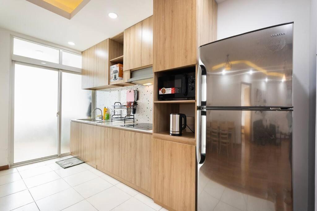 Spacious 2 Bedroom At Center 1st District * TP. Hồ Chí Minh